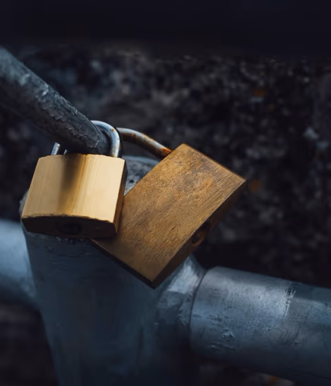 Fonduri blocate